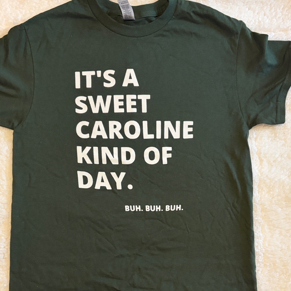 Gildan Dark Green Graphic Tee